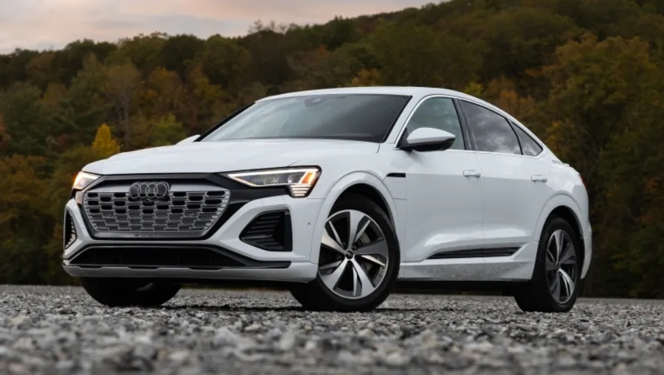 Audi Q8 Sportback e-tron