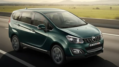 Mahindra Marazzo Marazzo M2